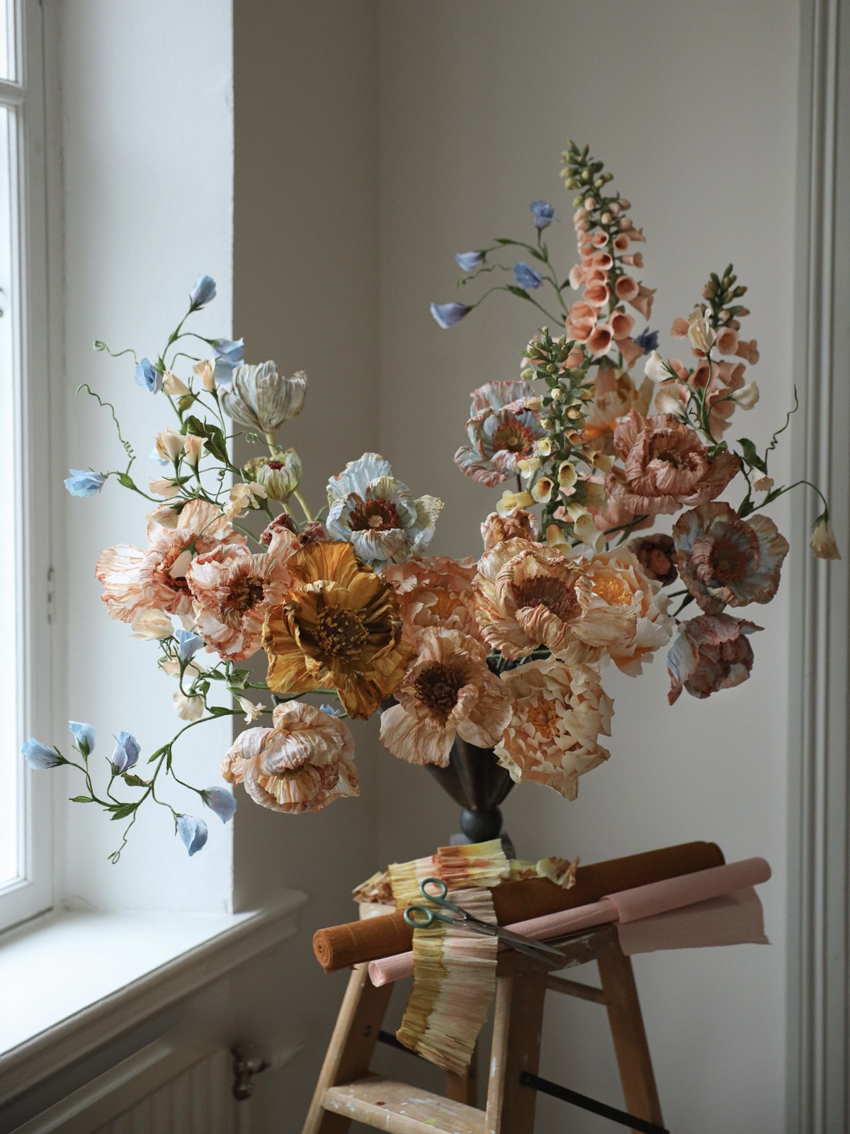 Handfärgade pappersblommor